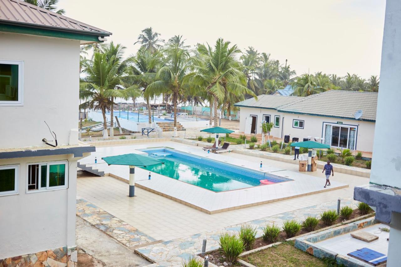 Ellisa Hospitality And Spa Hotel Accra Exterior photo