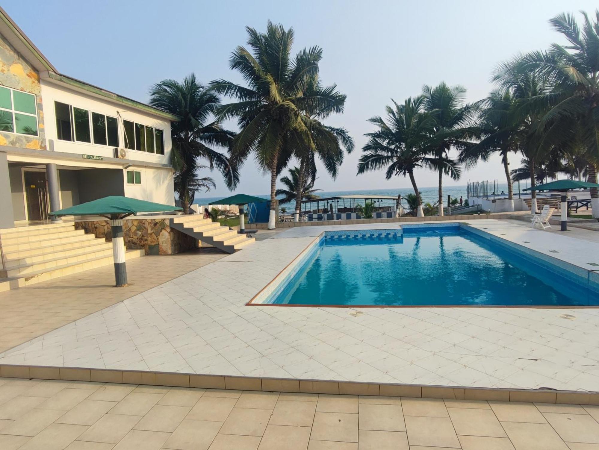 Ellisa Hospitality And Spa Hotel Accra Exterior photo