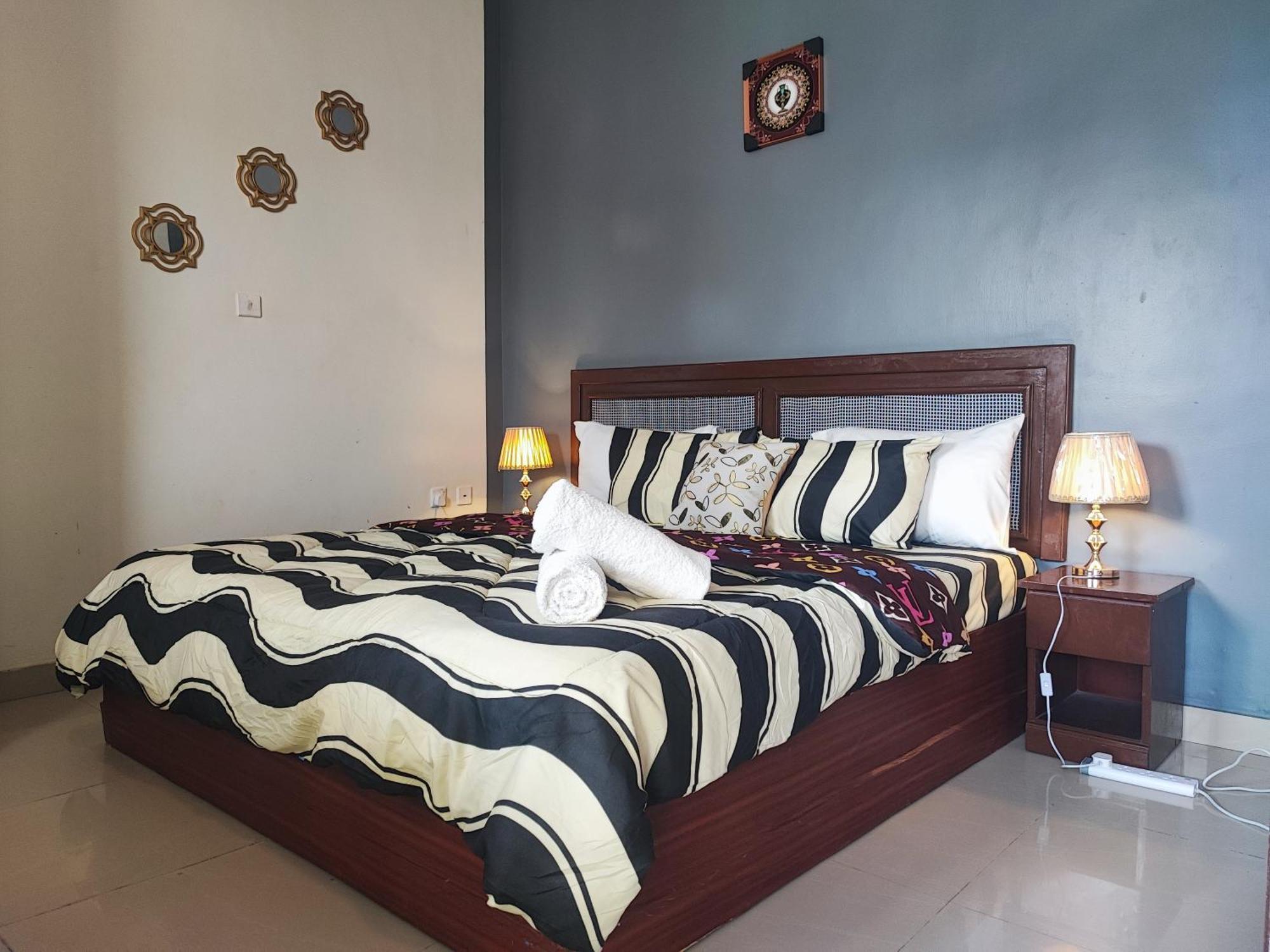 Ellisa Hospitality And Spa Hotel Accra Exterior photo