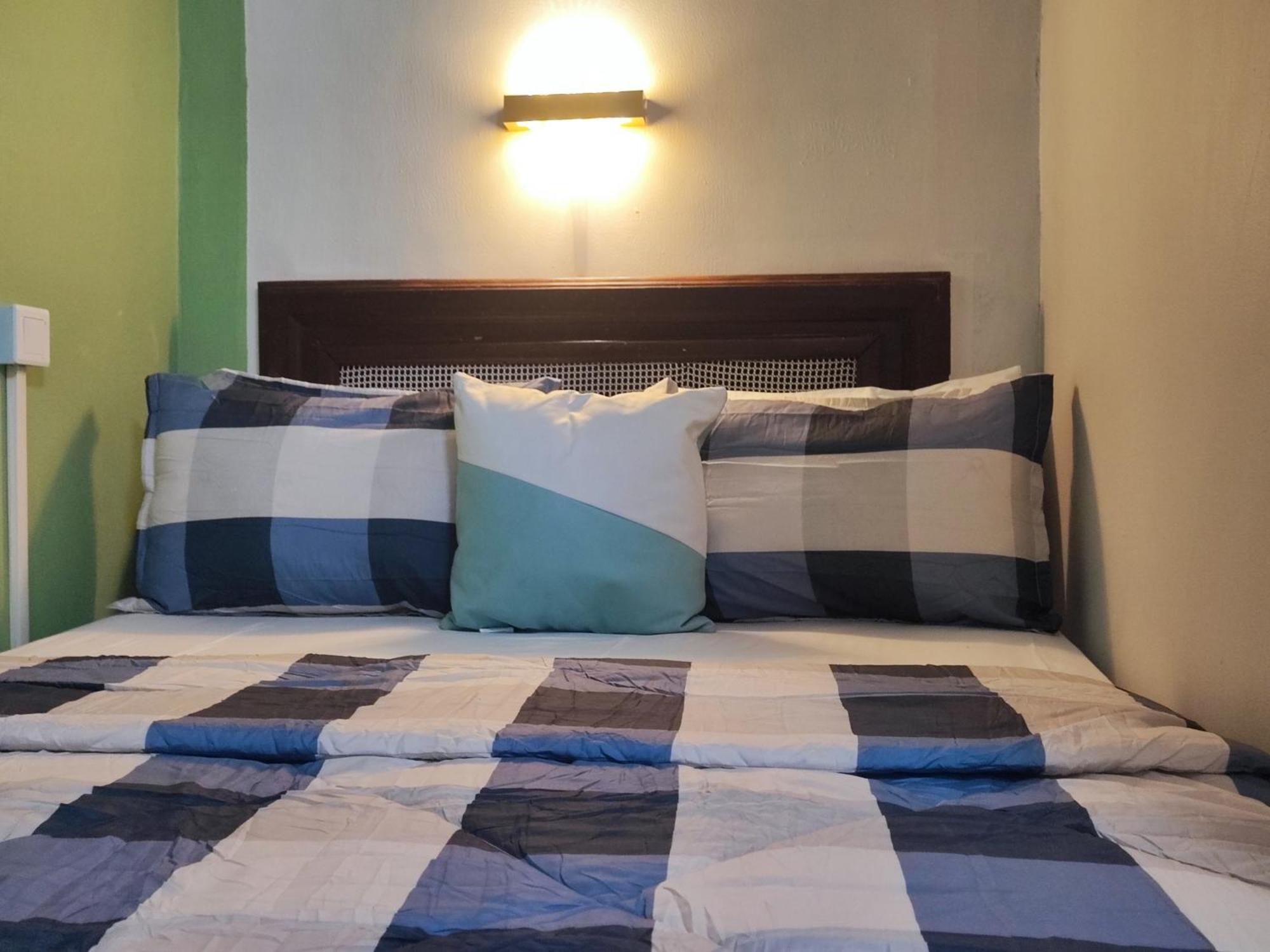 Ellisa Hospitality And Spa Hotel Accra Exterior photo