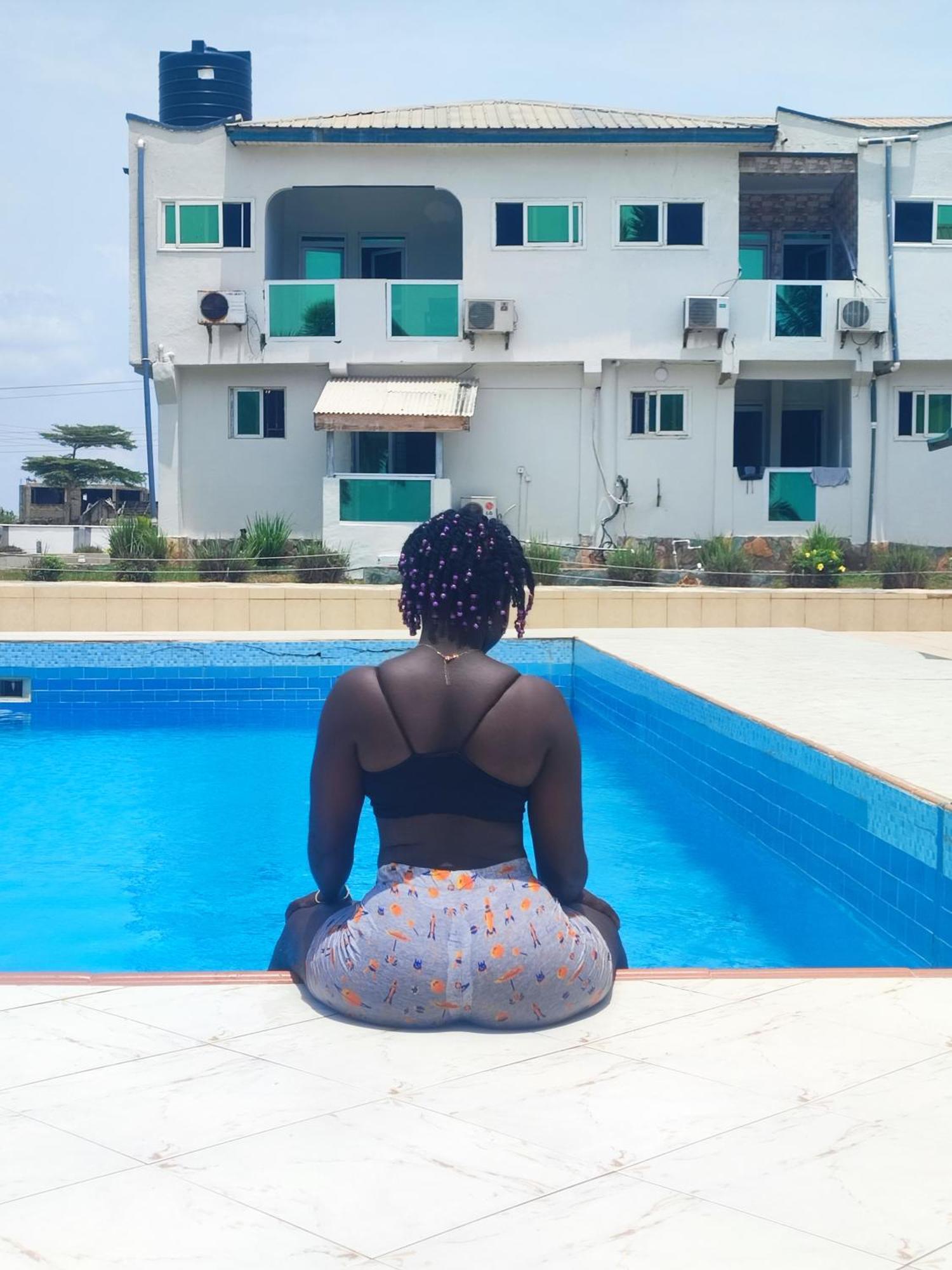 Ellisa Hospitality And Spa Hotel Accra Exterior photo